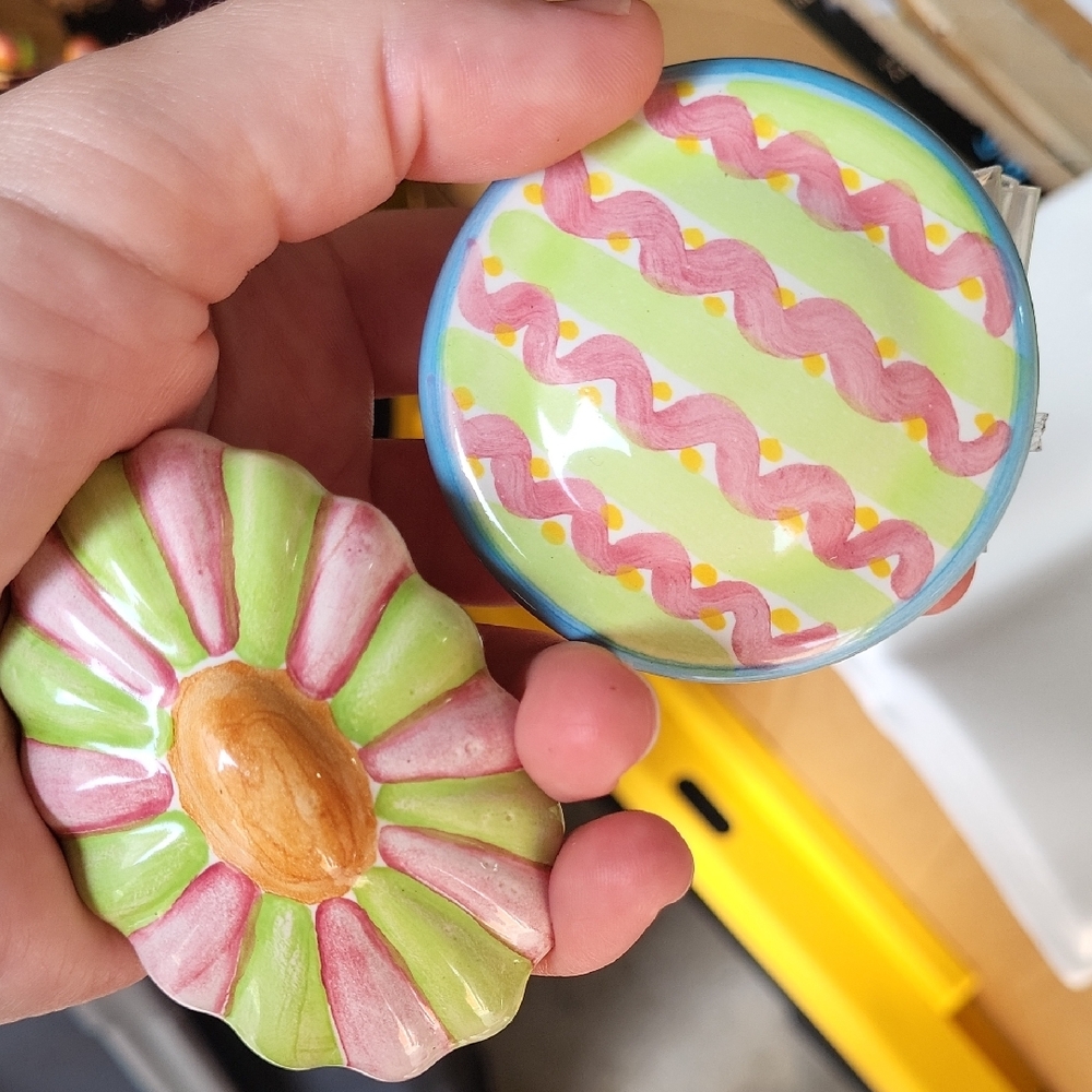 MacKenzie-Childs Knobs/Drawer Pull Set